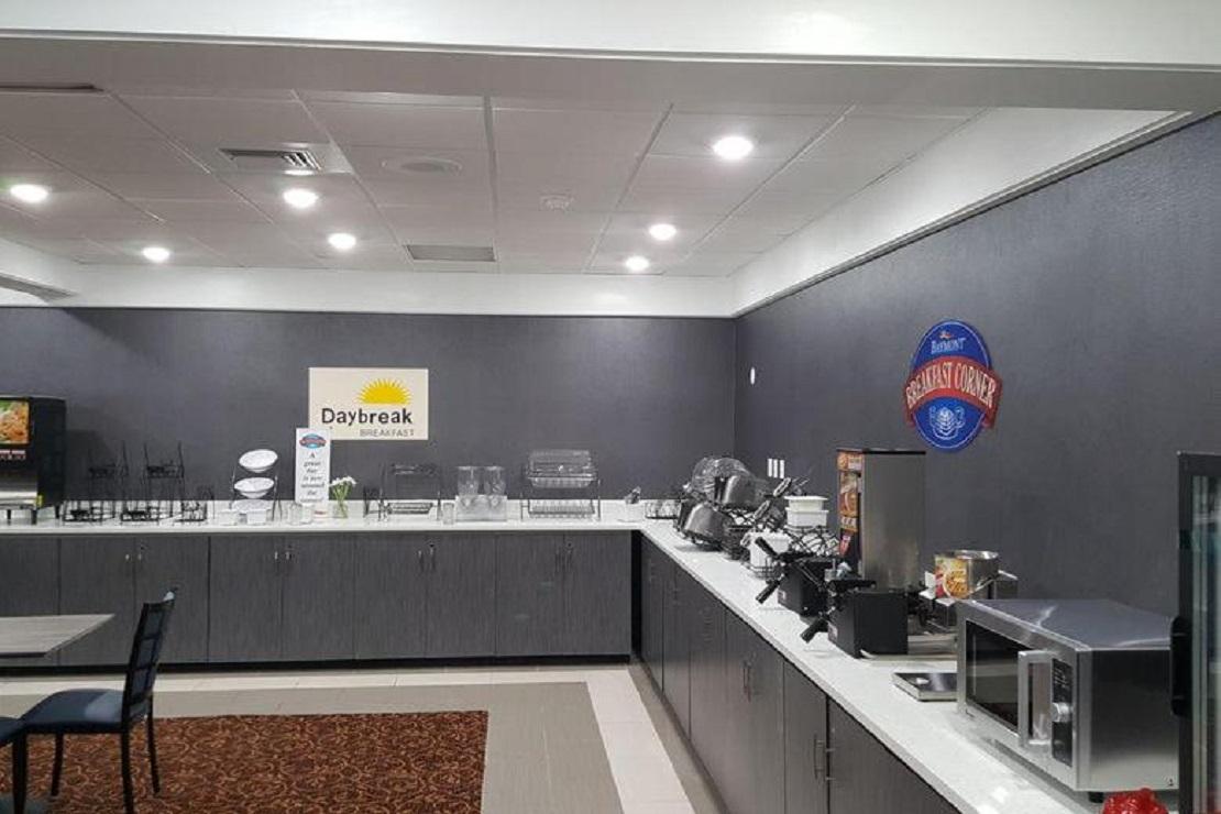 Days Inn & Suites By Wyndham Grand Rapids Near Downtown Wyoming Extérieur photo