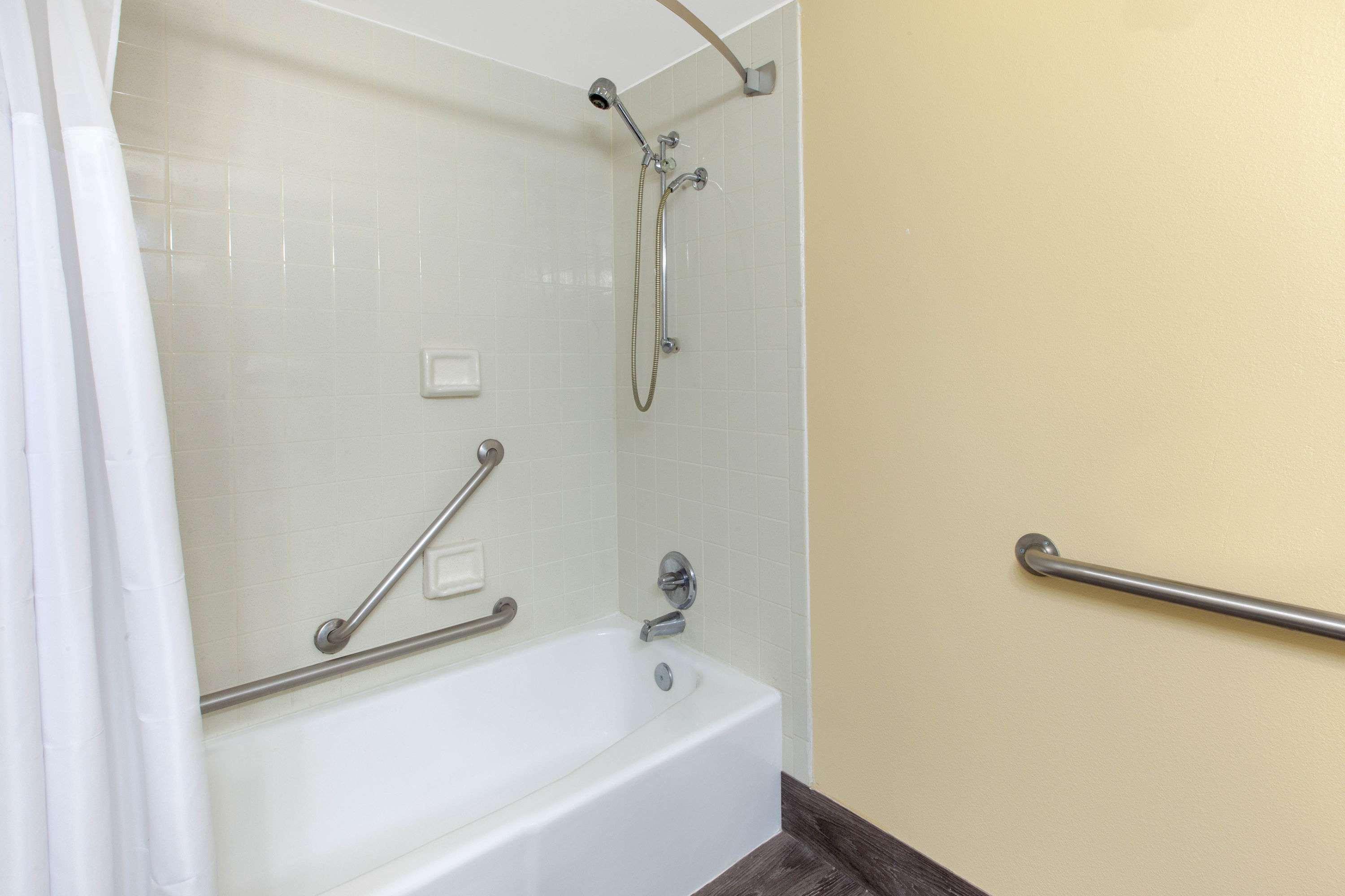 Days Inn & Suites By Wyndham Grand Rapids Near Downtown Wyoming Extérieur photo