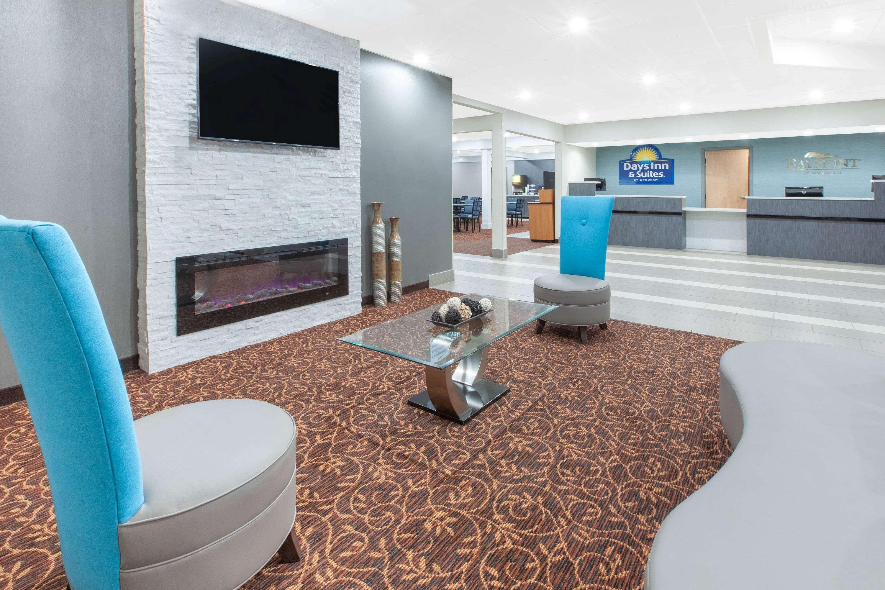 Days Inn & Suites By Wyndham Grand Rapids Near Downtown Wyoming Extérieur photo