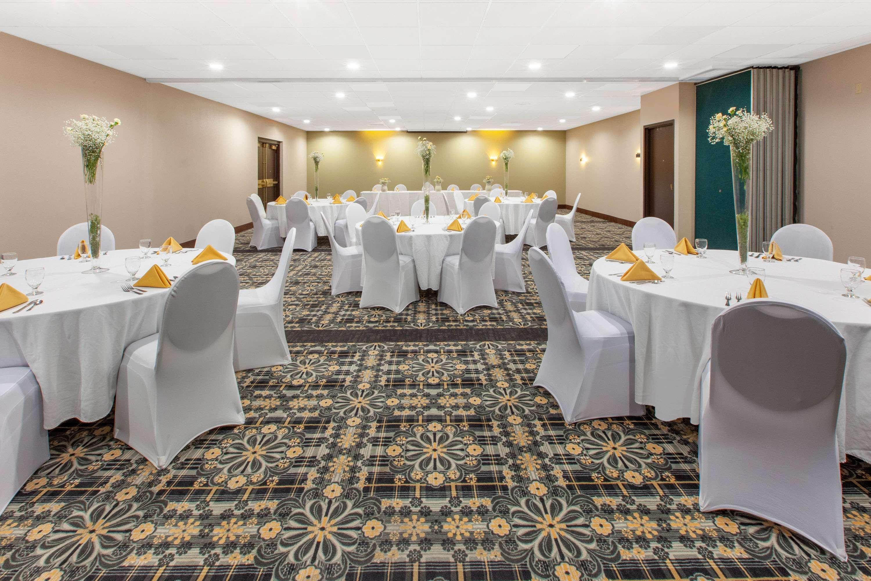 Days Inn & Suites By Wyndham Grand Rapids Near Downtown Wyoming Extérieur photo